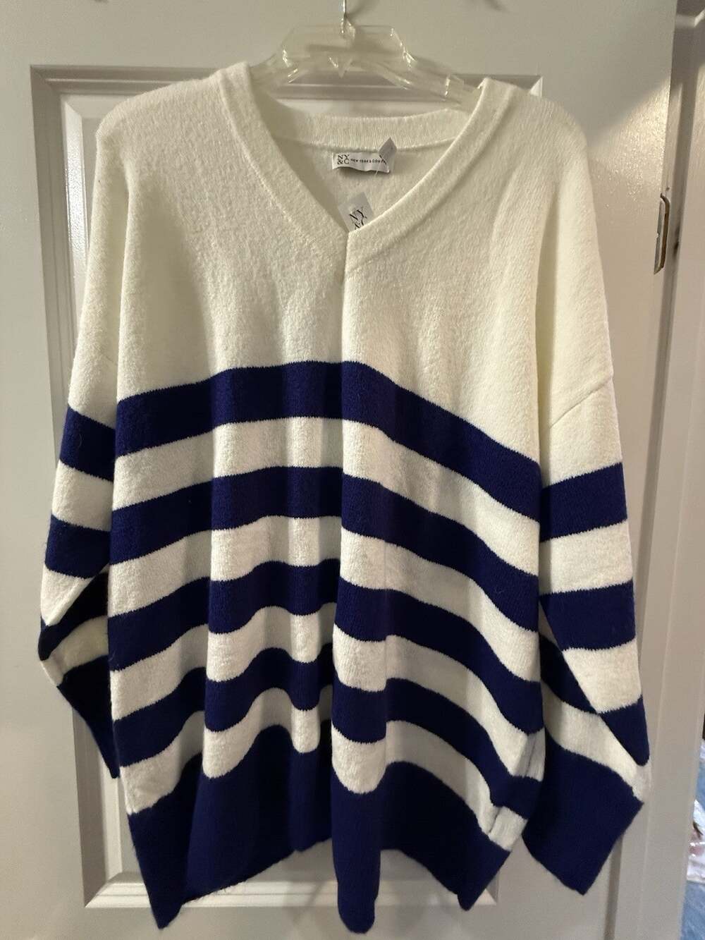 New York & Company Sweater Womens Large Navy Ivory Striped Oversized V Neck
